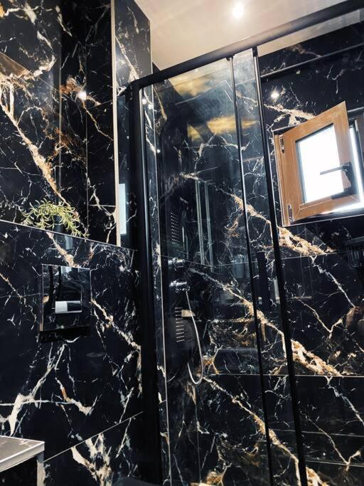 סלוניקי Thesstay Attica Downtown Boutique Apartment מראה חיצוני תמונה